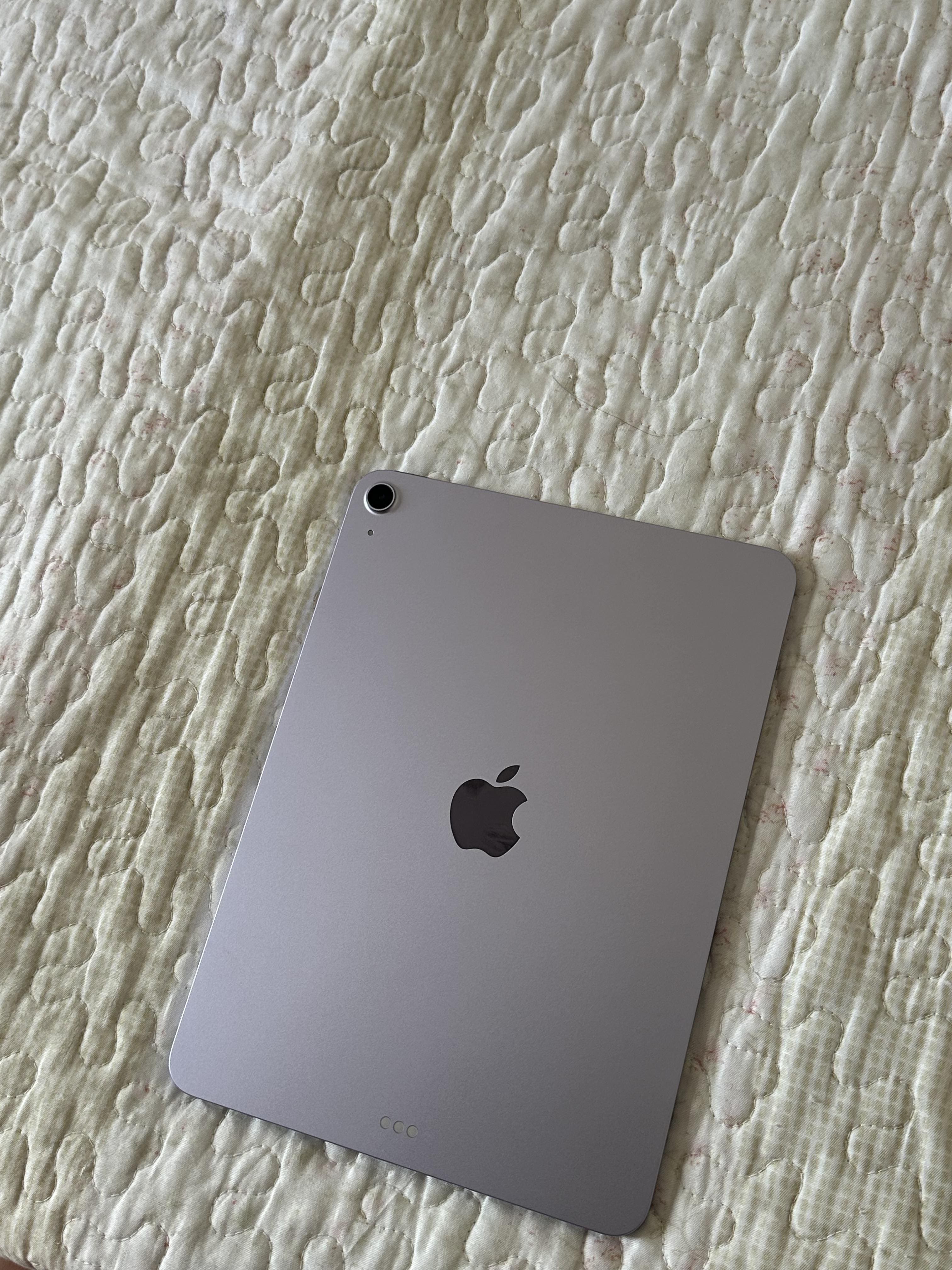 Apple 11 inch iPad Air M4 chip Wi Fi 256GB Purple MH394LL/A - Open