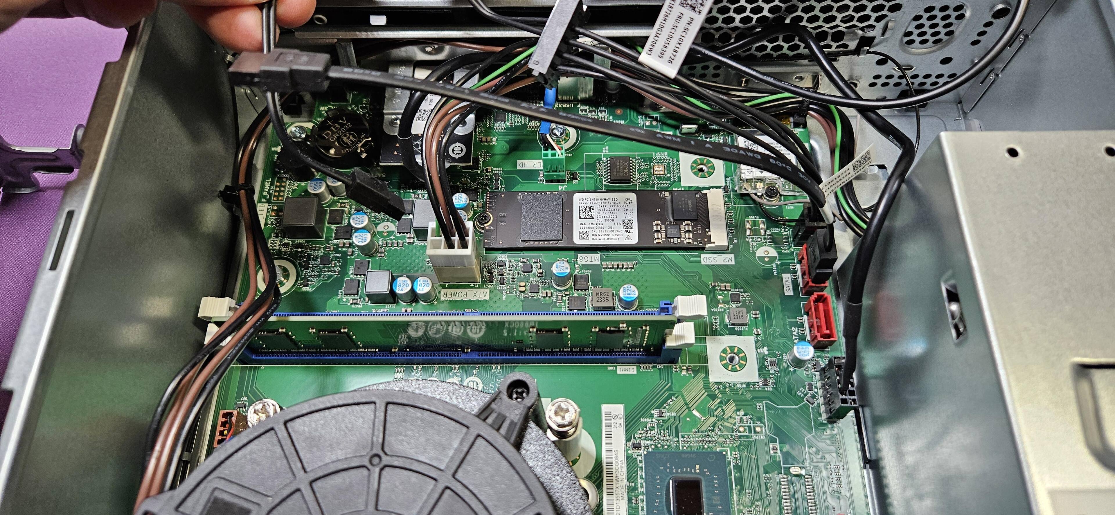 If upgrading the RAM, check the height of the RAM sticks to ensure there is clearence with the Drive cage., click to load a larger version