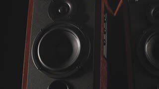 Edifier R1700BT 4