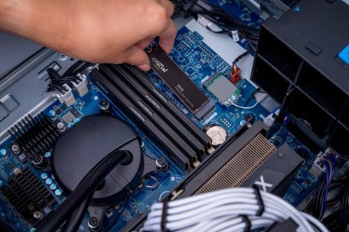 Crucial P310 2TB Internal SSD PCIe Gen 4 x4 NVMe M.2 BUY IN EUROPE