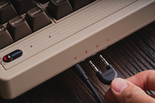 8BitDo Retro Joystick and Mechanical Keyboard - C64 Edition BUY IN FRANCE