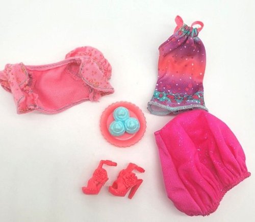 Lot De 3 Tenues Barbie Fashionistas 2011 - Tea Party W3176 - NRFB, Neuf