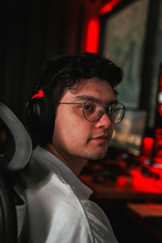SteelSeries Arctis Nova 7 Wireless Gaming Headset for PC, PS5, and PS4 - FaZe Clan Limited Edition SHOP ONLINE