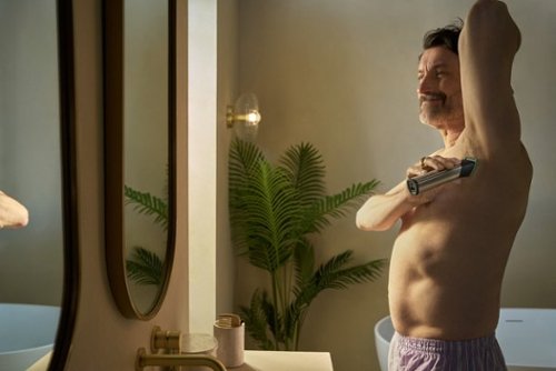 Philips Norelco All-in-One 7000 Series 22-Piece Trimmer - MG7975/49 - Silver BUY IN MIDDLE EAST