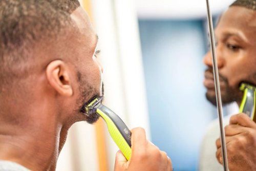 Philips Norelco OneBlade hybrid electric trimmer and shaver, QP2520/70 - Black And Lime Green WHERE TO BUY