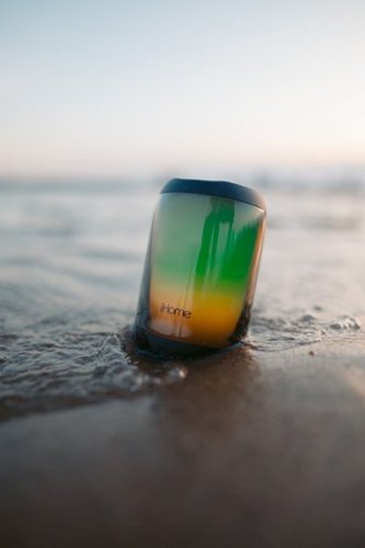 iHome Rechargeable Waterproof Bluetooth Speaker - Black BUY IN EUROPE