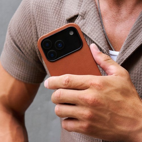 The Ridge Wallet iPhone 17 Pro - Tobacco Leather - Brown WORLDWIDE DELIVERY