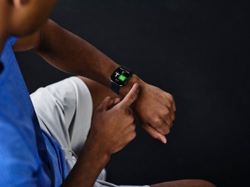 Amazfit Bip 6 Smartwatch 50.03mm Silicone - Pink BUY IN DUBAI