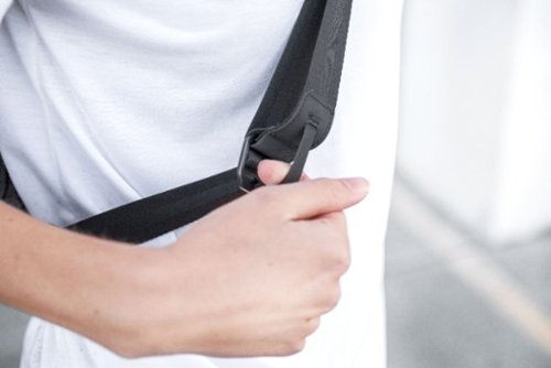 Peak Design Everyday Sling 5L - Black BUY IN AUSTRALIA