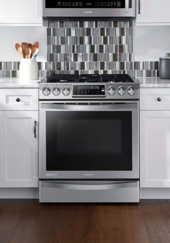 Samsung - 5.8 cu. ft. Slide-in Gas Chef Collection Range with True Convection - Stainless steel-Alt_View_Standard_19 