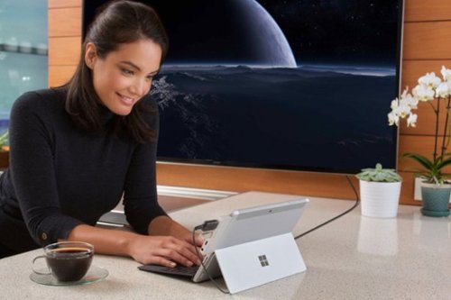 Hyper 4-Port USB-C Hub - USB-C Docking Station for Microsoft Surface Go - Silver BUY IN EUROPE