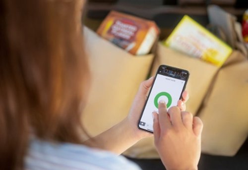 August Smart Lock Wi-Fi Replacement Deadbolt with App Access - Silver BUY IN MIDDLE EAST