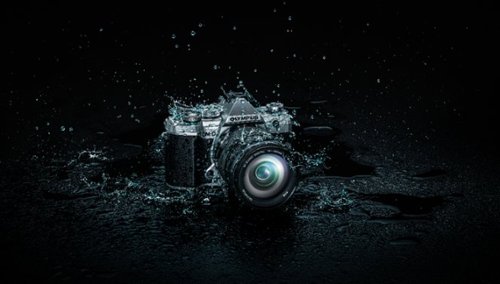 Olympus OM-D E-M5 Mark III Mirrorless Camera with 14-150mm Lens - Silver GLOBAL SHIPPING