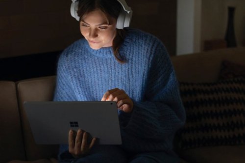 Microsoft Surface Headphones 2 - Wireless Noise Cancelling Over-the-Ear with Cortana - Light Gray BUY ONLINE