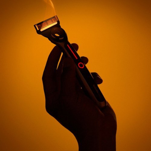 GilletteLabs Heated Razor Starter Kit BUY ONLINE