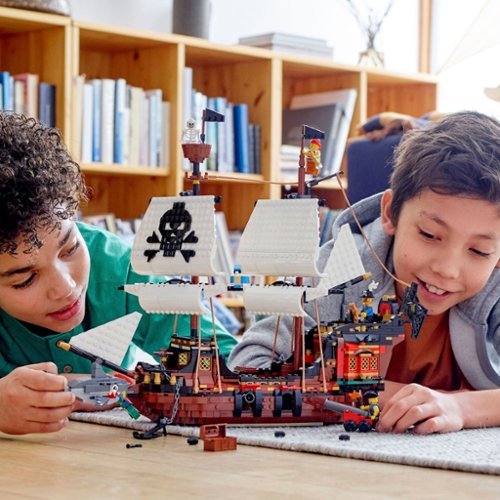 LEGO - Creator Barco Pirata 3en1 31109