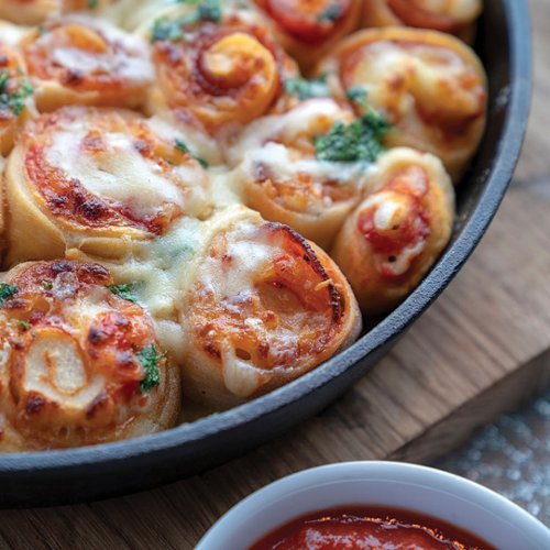 Ooni - Cast Iron Skillet Pan - Black-Alt_View_Standard_13 