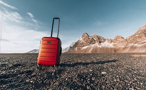 Solgaard The Carry-on Closet 2.0 - 20 - Baltic Black BUY IN MIDDLE EAST