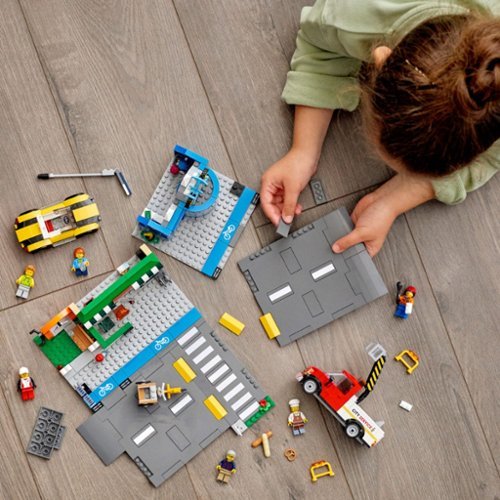 LEGO City Shopping Street 60306 WHERE TO BUY