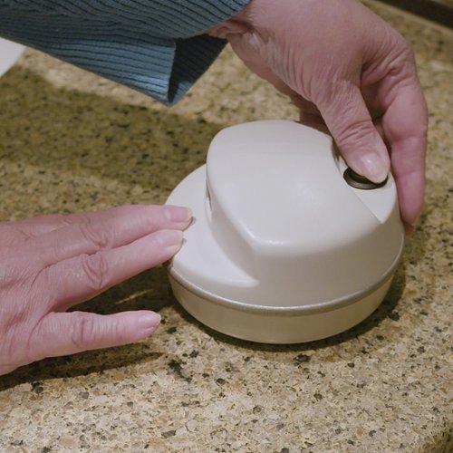 ClipDifferent Adaptive Automatic Fingernail Clipper - White BUY IN SINGAPORE