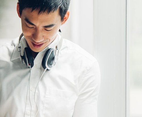 Moshi - Avanti C Lightning Wired On-Ear Headphones - Black-Alt_View_Standard_18 