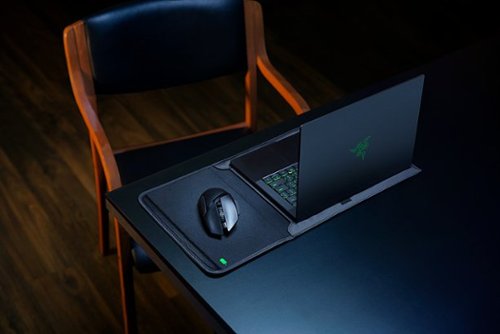 Razer Protective Sleeve V2- For 17.3 Notebook - Black WHERE TO BUY
