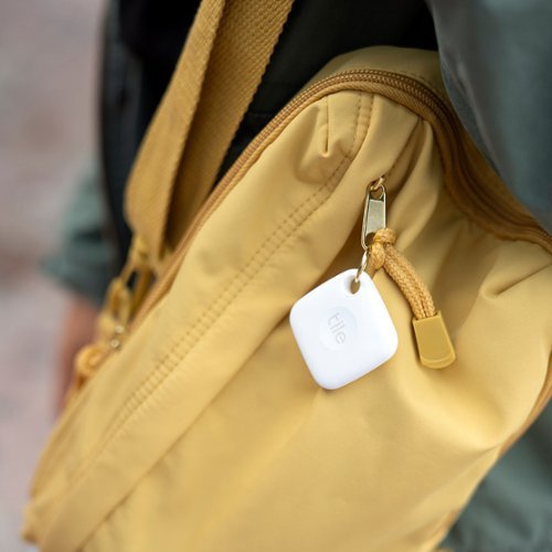 Tile by Life360 Mate (2022) - 1 Pack Bluetooth Tracker, Key Finder and Item Locator for Keys, Bags and More; Up to 250 ft. Range - White WORLDWIDE DELIVERY