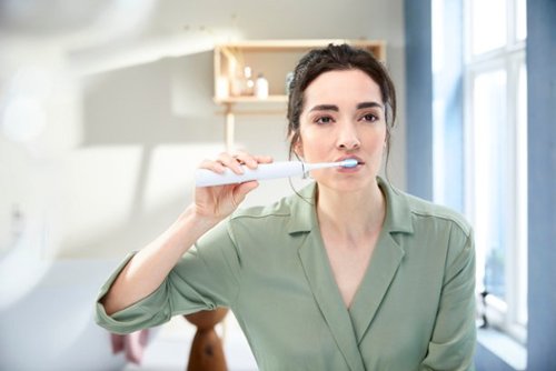 Philips Sonicare Power Flosser & Toothbrush System 7000, HX3921 - White BUY IN FRANCE