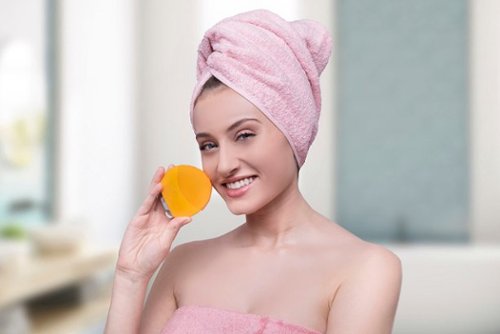 FOREO - LUNA Mini 2 Sunflower - Yellow-Alt_View_Standard_15 