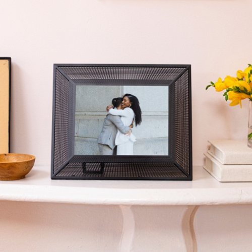 Aura Smith 9.7 LCD Wi-Fi Digital Photo Frame - Onyx SHOP ONLINE