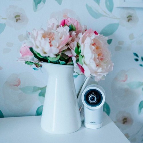VTech 2 Camera 1080p Smart WiFi Remote Access 360 Degree Pan & Tilt Video Baby Monitor with 5” Display, Night Light - white SHOP ONLINE