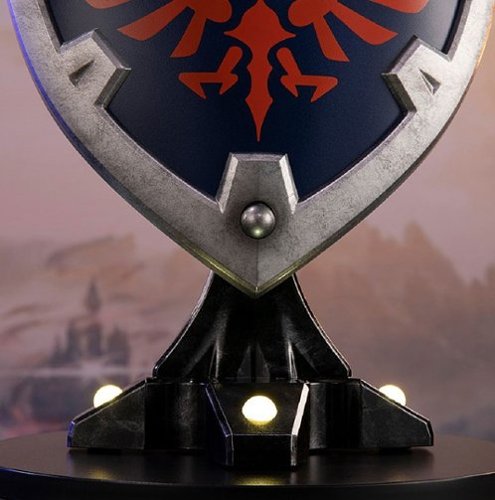 First 4 Figures The Legend of Zelda: Breath of the Wild - Hylian Shield (Collector's Edition) BUY IN HONG KONG
