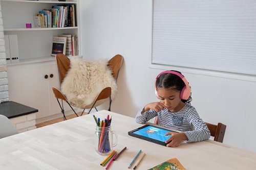 Belkin SoundForm™ Mini Volume-Limited Wireless On-Ear Headphones for Kids - Pink BUY IN MIDDLE EAST