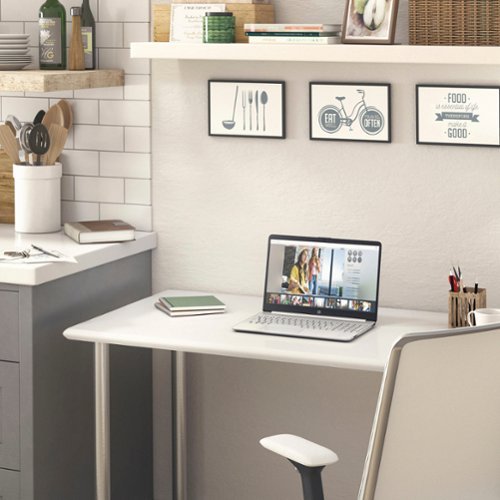 HP 15.6 Touch-Screen Laptop - Intel Core i3 - 8GB Memory - 256GB SSD - Natural Silver BUY ONLINE