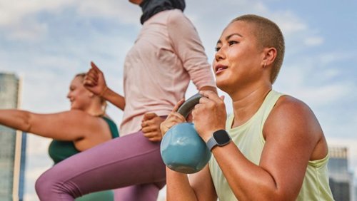 Fitbit Versa 4 Fitness Smartwatch - Platinum WORLDWIDE DELIVERY
