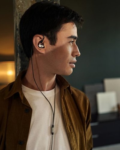 Sennheiser IE 900 In-Ear Audiophile Headphones - TrueResponse Transducers with X3R Technology for Balanced Sound - Silver BUY IN GERMANY