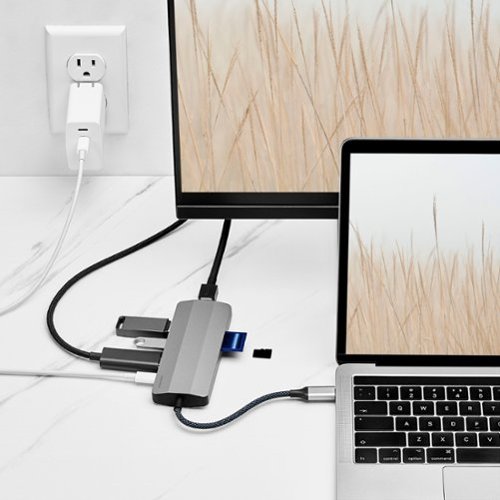 Insignia™ 7-Port USB-C Hub - Gray BUY IN EUROPE