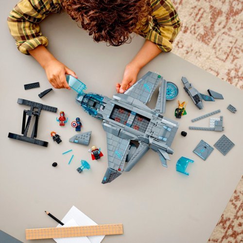 LEGO Marvel The Avengers Quinjet 76248 GLOBAL SHIPPING