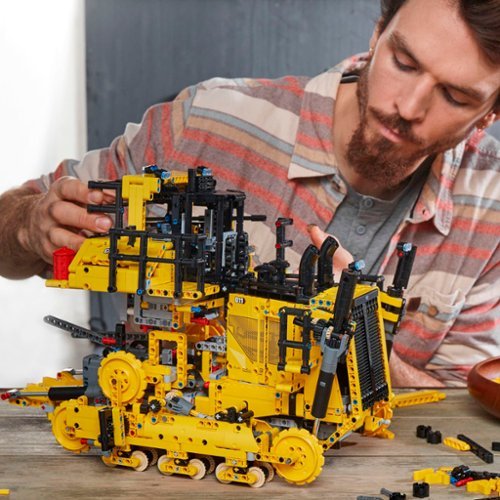 LEGO Technic App-Controlled Cat D11 Bulldozer 42131 GLOBAL SHIPPING