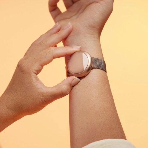 Embr Wave Cooling and Warming Wristband - Personalized Thermal Relief For Hot Flashes, Night Sweats, Sleep, Stress - Rose Gold HOW TO BUY