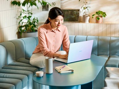 LG gram Style 14” Laptop - Intel Evo Platform 13th Gen Intel Core i7 with 16GB RAM - 512GB NVMe SSD - White BUY IN SWITZERLAND