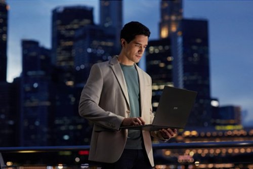 LG gram 17” Laptop - Intel Evo Platform 13th Gen Intel Core i7 with 16GB RAM - 1TB NVMe SSD - Black BUY IN FRANCE
