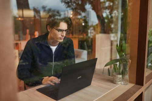 LG gram 17” Laptop - Intel Evo Platform 13th Gen Intel Core i7 with 16GB RAM - 1TB NVMe SSD - Black BUY IN NETHERLANDS