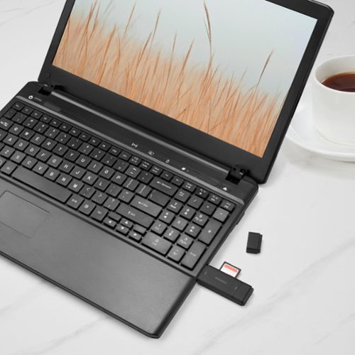 Insignia™ USB-C/USB 3.0 to SD and microSD Memory Card Reader - Black SHOP ONLINE