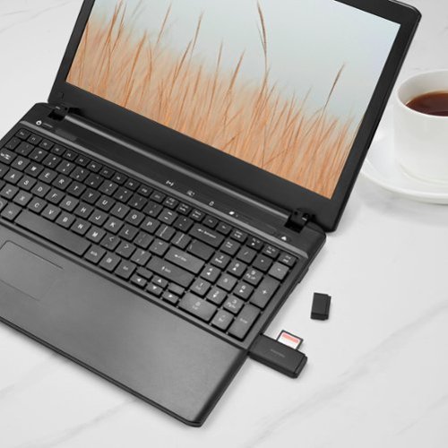 Insignia™ USB 3.0 SD and microSD Memory Card Reader - Black SHOP ONLINE