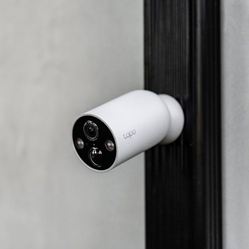 TP-Link Tapo Wire-Free Indoor/Outdoor Cameras with up to 300 days of Battery Life and Magnetic Base (4-Pack) - No Monthly Fees - White BUY IN MIDDLE EAST