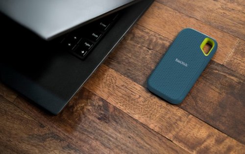 SanDisk Extreme Portable 2TB External USB-C NVMe SSD - Monterey WORLDWIDE DELIVERY