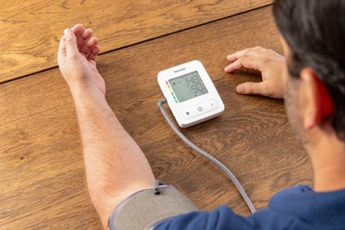Beurer Blood Pressure Monitor  Upper Arm - White GLOBAL SHIPPING