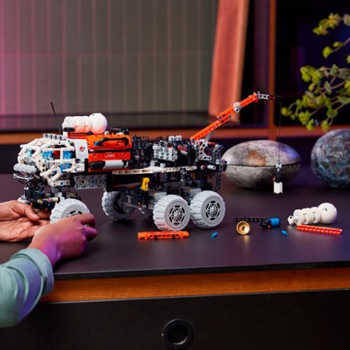 LEGO Technic Mars Crew Exploration Rover Advanced Building Kit 42180 GLOBAL SHIPPING
