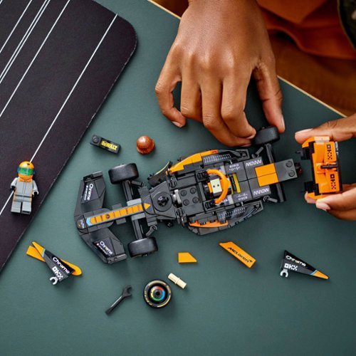 LEGO Speed Champions 2023 McLaren Formula 1 Race Car Toy 76919 WORLDWIDE DELIVERY